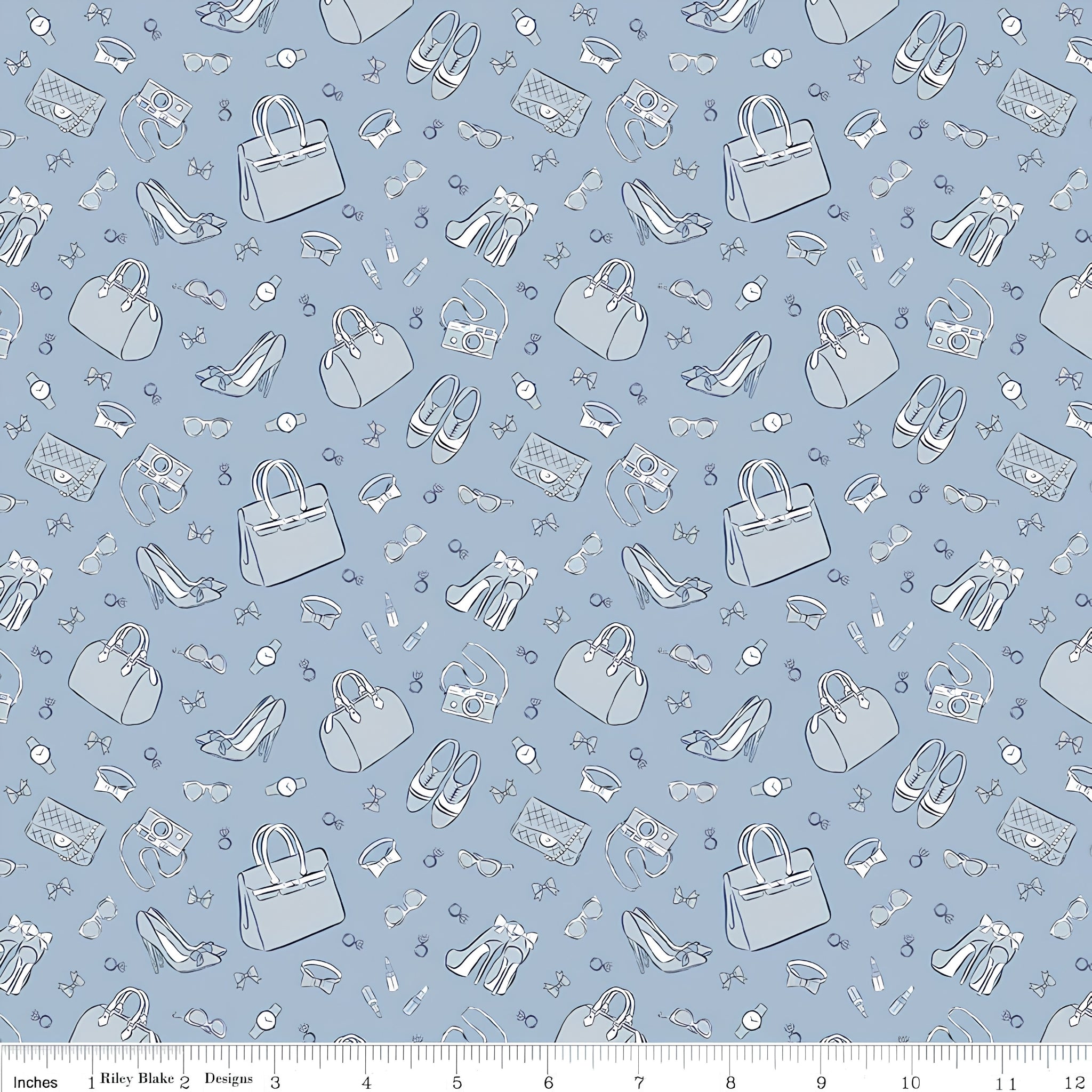 Fashion accessories handbags stilettos sunglasses bows lipstick cameras watches rings tone-on-tone blue novelty quilting fabric for race day quilts tote bags and pouches